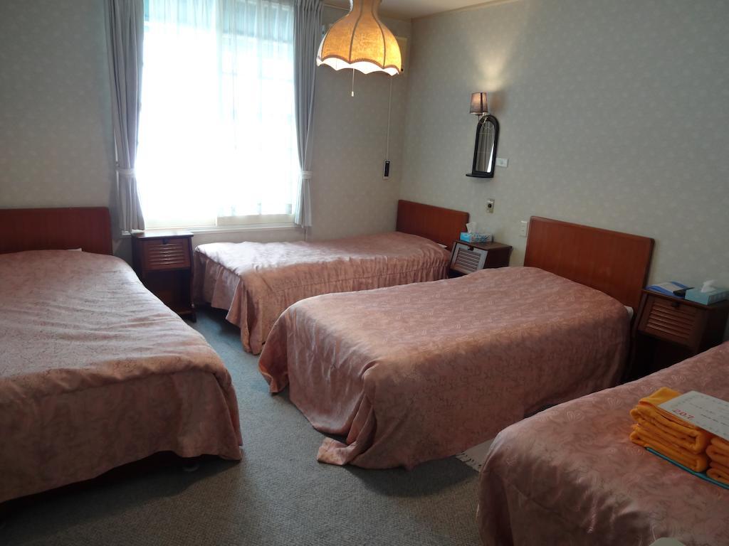 Ishiuchi Pension Bruges Minamiuonuma Quarto foto
